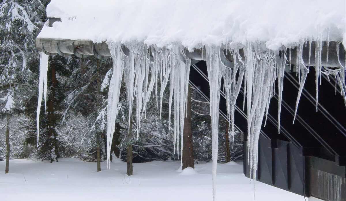 winter roofing problems